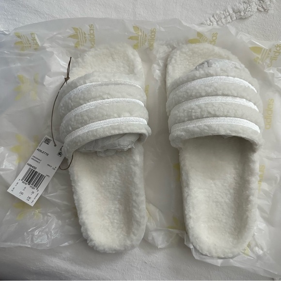 adidas | Shoes | Adidas Fuzzy Slides | Poshmark